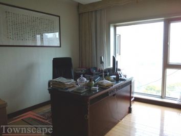 picture 2 Spectacular 237sqm 4br apt with Bund view