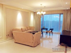 Luxury 2BR apartment with green view