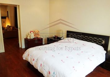 picture 7 Modern 1BR apartment with 2 bathrooms and central heating