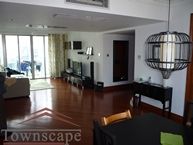 Bright spacious apartment with balcony in Le Marquis