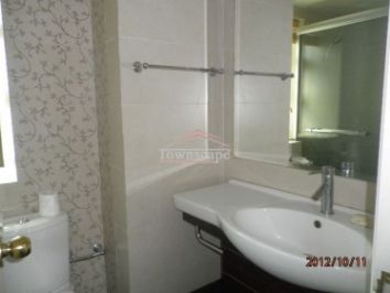 picture 8 3 Bedroom 130sqm Apartment for Rent in Beautiful Ambassy Cou