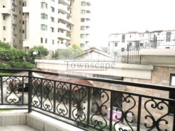 picture 6 Embassy Court on Huaihai Rd 150sqm with balcony