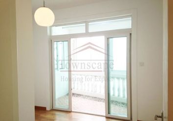 picture 3 Spacious apartment with balcony and floor heating