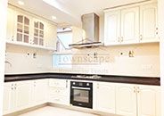 <b>Spacious apartment with balcony and floor heating</b>