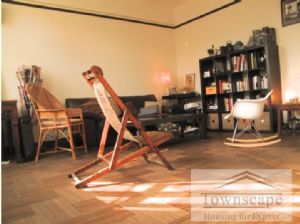 Cozy charming 108sqm 2bdr apartment in FC near metro line 10