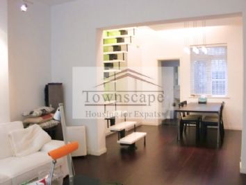 picture 5 Bright old house 120sqm 2floors with garden near line 1