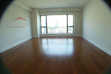 picture 6 Spacious apartment  with bright living room
