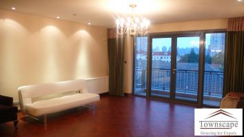 picture 4 HuNan Rd Big and modern 270sqm apartment near line 1