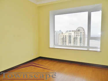 picture 1 Huge 4BR apt  balcony  Skyline Mansion  LuJiaZui