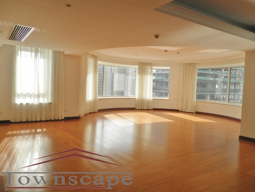 picture 2 Huge 4BR apt  balcony  Skyline Mansion  LuJiaZui