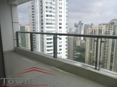 picture 5 Huge 4BR apt  balcony  Skyline Mansion  LuJiaZui