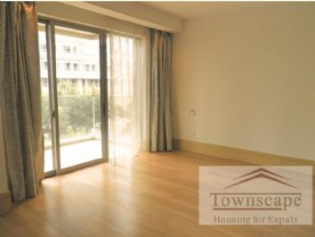 picture 3 1 Xinhua Rd apartment 280sqm 4bdr close to line 10