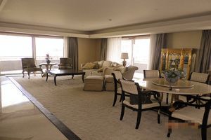 Luxurious expat apartment on central location