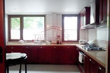 picture 2 Spacious 3 BR apartment with 120sqm garden and big living ro