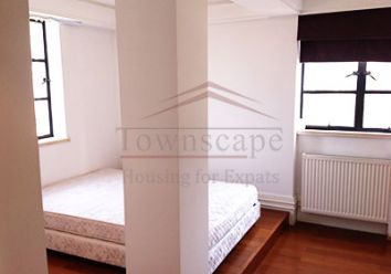 picture 1 Spacious and modern 4BR apartment in renovated building