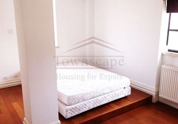 picture 4 Spacious and modern 4BR apartment in renovated building