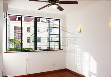 picture 11 Modern 3BR apartment near metro line 10