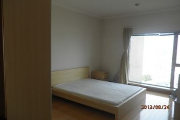 picture 9 3BR apt overlooking Huangpu River