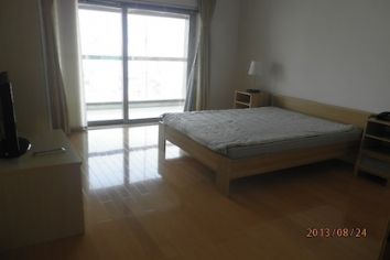 picture 10 3BR apt overlooking Huangpu River