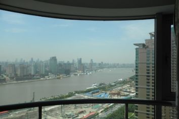 picture 5 Modern 2BR apartment with stunning river view