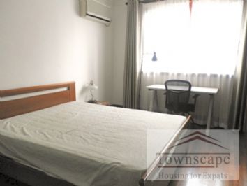 picture 1 Jingwei apartment 138sqm 2bdr in Xintiandi near metro line 1