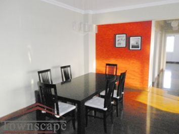 picture 3 3br2bth Bright apartment facing south with spacious modern d